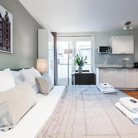 Short Group Amstel Delight Ámsterdam