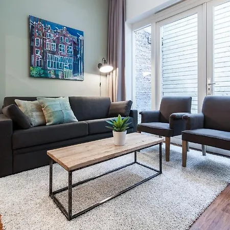 Short Group Amstel Delight * Amsterdam