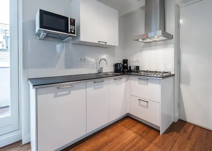 Short Group Amstel Delight * אמסטרדם