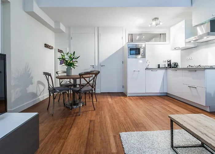 מלון Short Group Amstel Delight