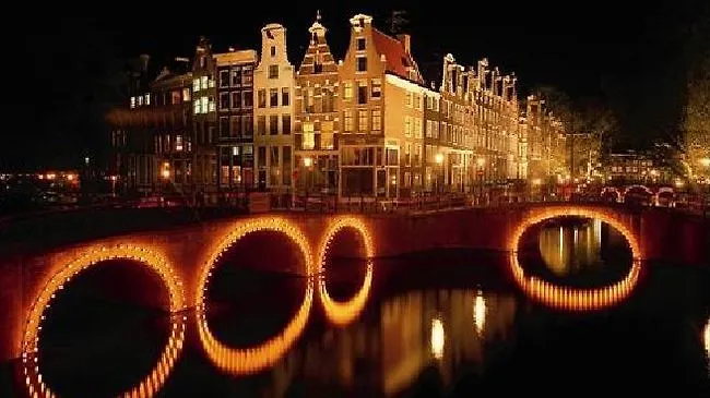 Short Group Amstel Delight * אמסטרדם